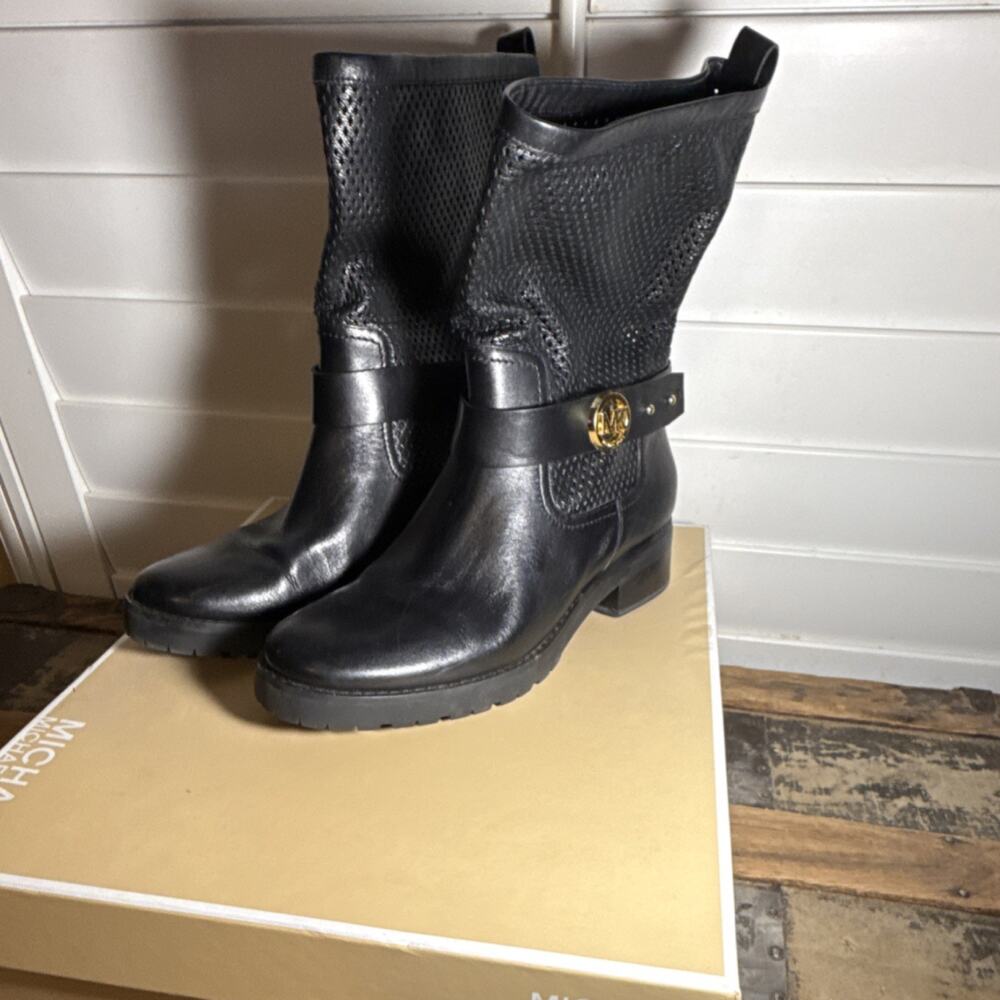 Michael Kors Daria Flat Boot, Black Leather, Mid-Calf, Round Toe, Buckle, 7M